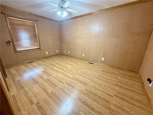 12356 Elkhorn Road, Rayville, MO 64084