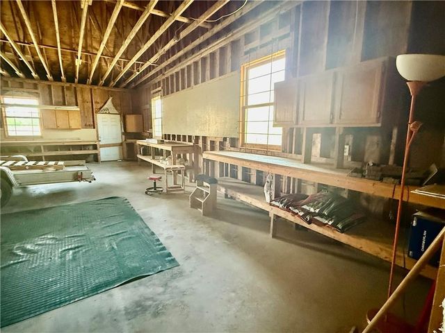 12356 Elkhorn Road, Rayville, MO 64084