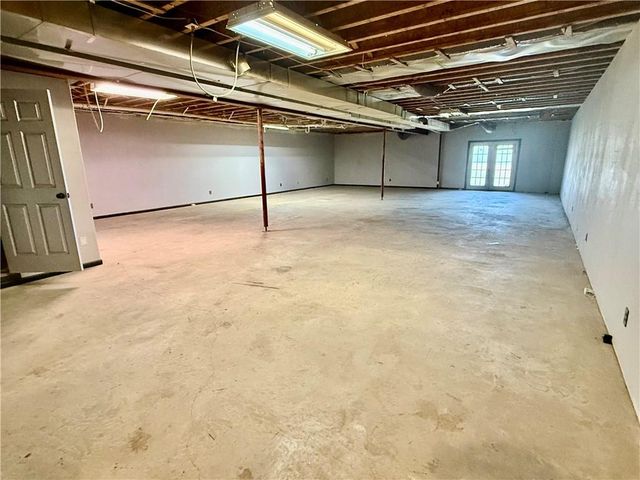 12356 Elkhorn Road, Rayville, MO 64084