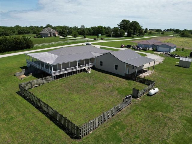 12356 Elkhorn Road, Rayville, MO 64084