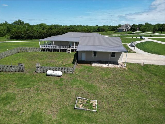 12356 Elkhorn Road, Rayville, MO 64084