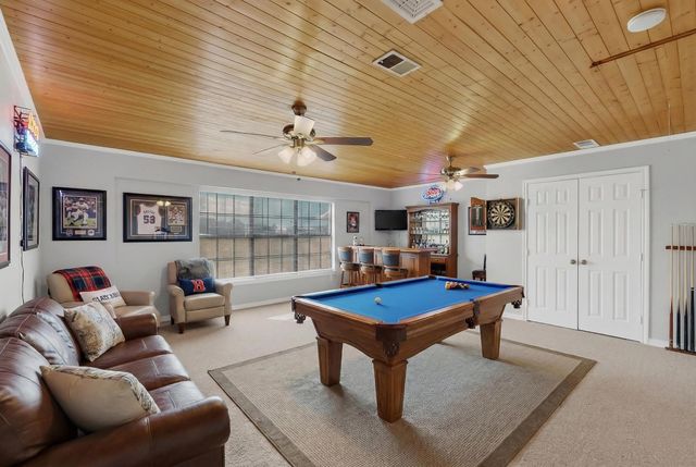 2134 Wellington Drive, Grand Prairie, TX 75051