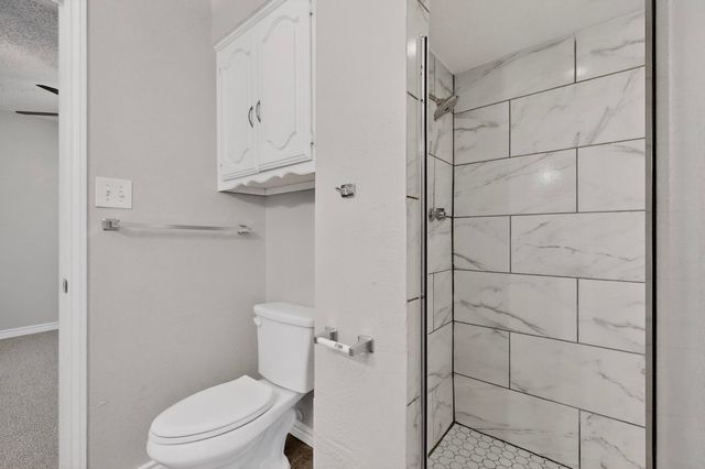 2134 Wellington Drive, Grand Prairie, TX 75051