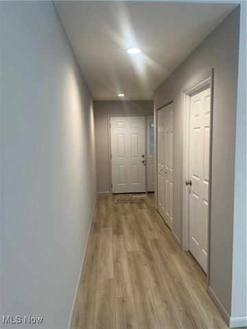 203 Knollton Drive, Millersburg, OH 44654