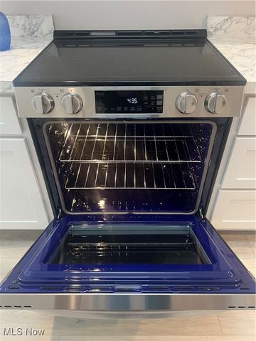 203 Knollton Drive, Millersburg, OH 44654