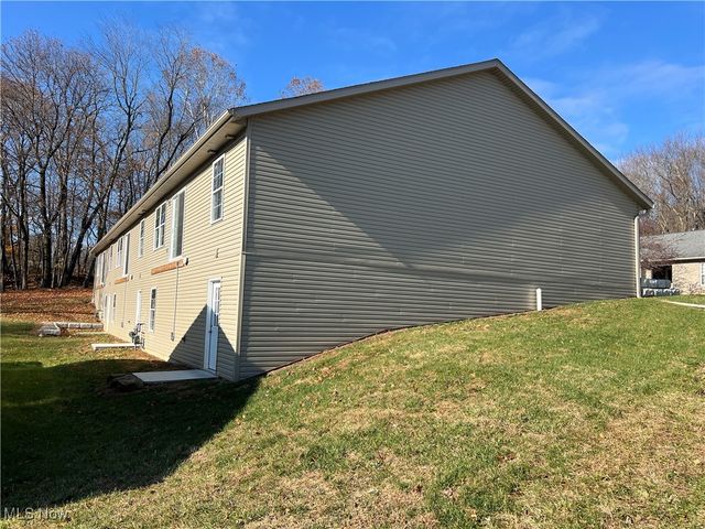 203 Knollton Drive, Millersburg, OH 44654