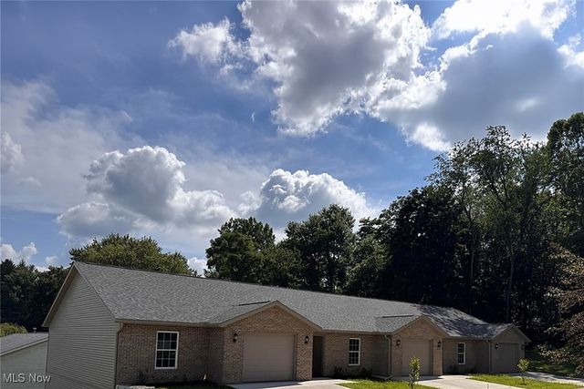 203 Knollton Drive, Millersburg, OH 44654