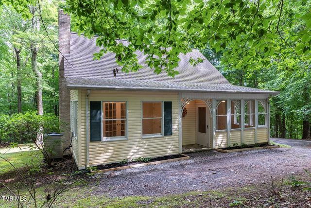 12034 Waterhouse Lane, Meadowview, VA 24361