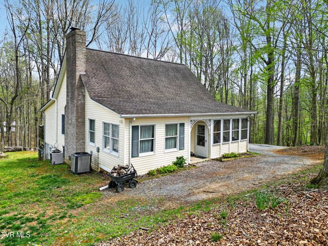 12034 Waterhouse Lane, Meadowview, VA 24361