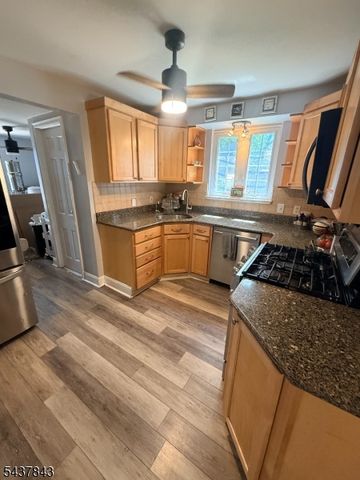 242 Bradford Rd, Hillside Twp., NJ 07205