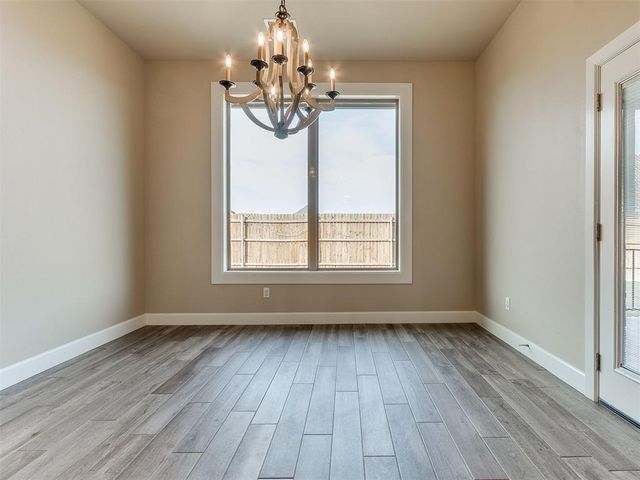 3909 Carmona Lakes Drive, Oklahoma City, OK 73160