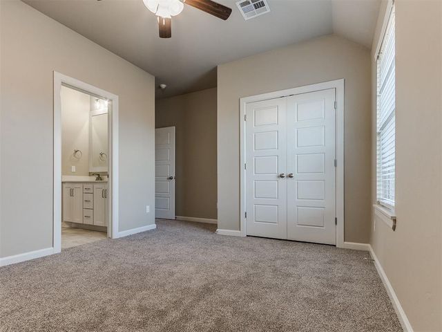 3909 Carmona Lakes Drive, Oklahoma City, OK 73160