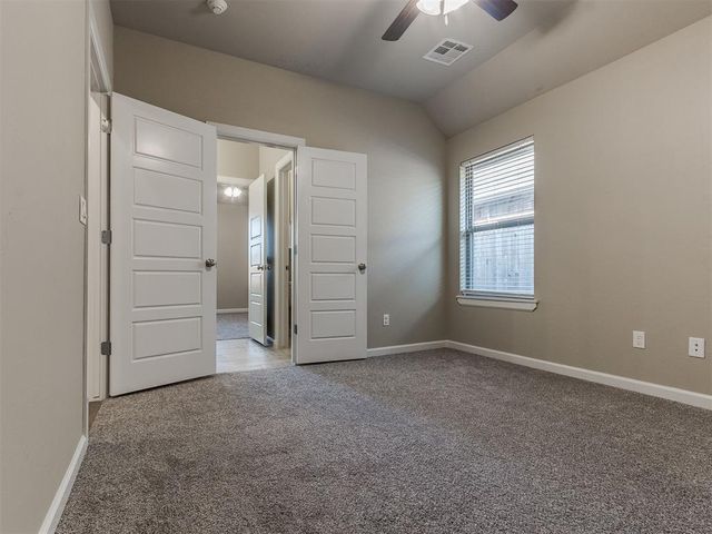3909 Carmona Lakes Drive, Oklahoma City, OK 73160