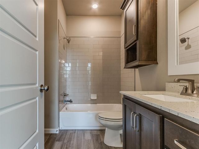3909 Carmona Lakes Drive, Oklahoma City, OK 73160
