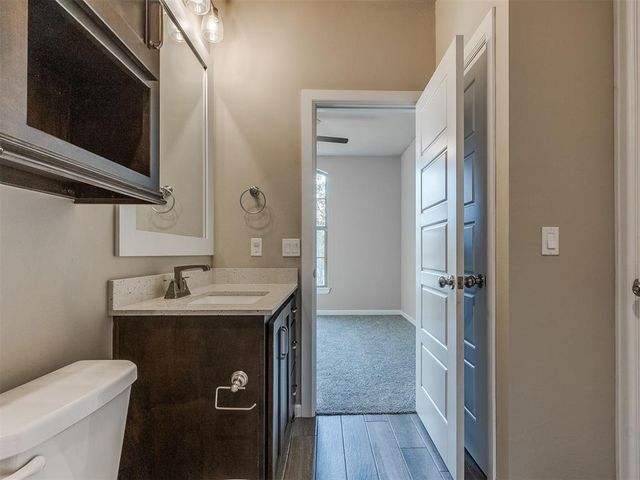 3909 Carmona Lakes Drive, Oklahoma City, OK 73160