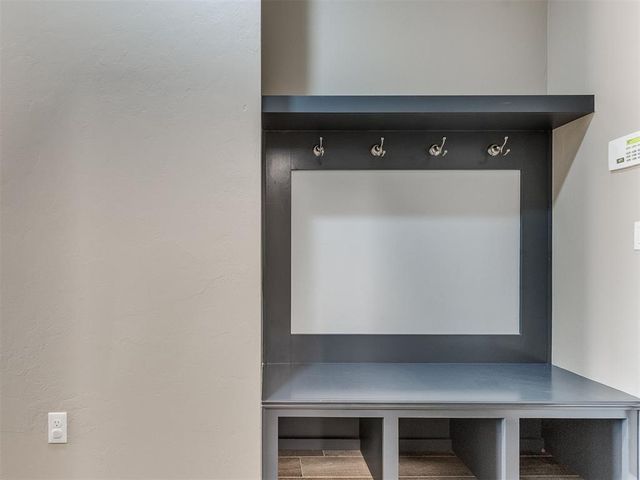 3909 Carmona Lakes Drive, Oklahoma City, OK 73160