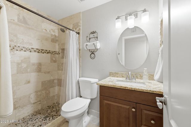 38 W HILLVIEW Street, Mesa, AZ 85201