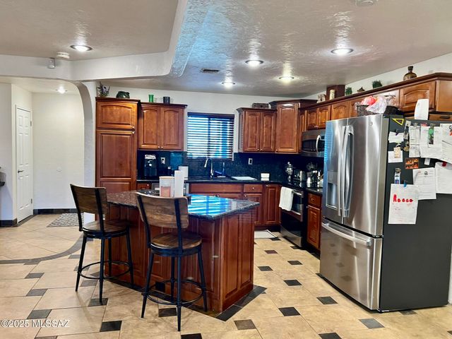 7641 E Adams Drive, Tucson, AZ 85715