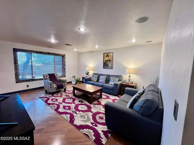 7641 E Adams Drive, Tucson, AZ 85715