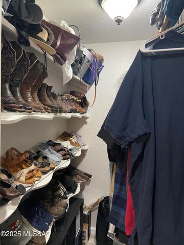 7641 E Adams Drive, Tucson, AZ 85715