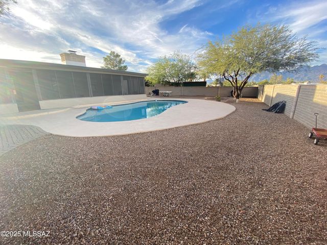 7641 E Adams Drive, Tucson, AZ 85715