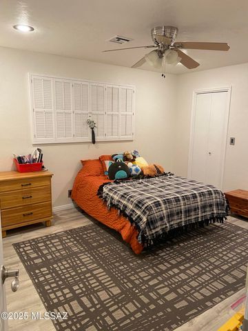 7641 E Adams Drive, Tucson, AZ 85715