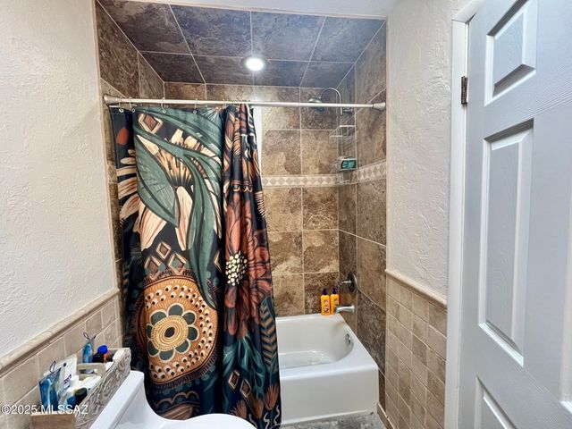 7641 E Adams Drive, Tucson, AZ 85715