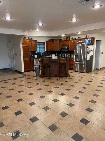 7641 E Adams Drive, Tucson, AZ 85715