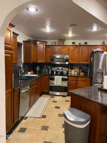 7641 E Adams Drive, Tucson, AZ 85715