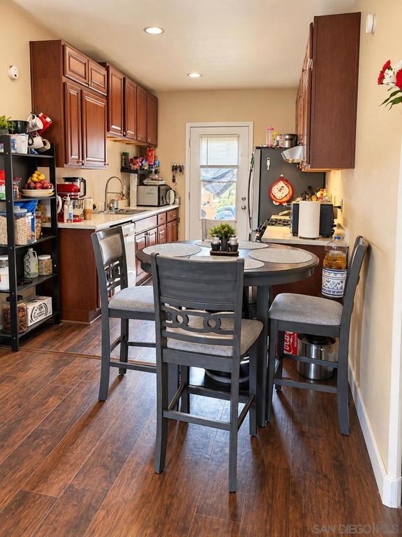 304 Milbrae St, San Diego, CA 92113 — photo 3