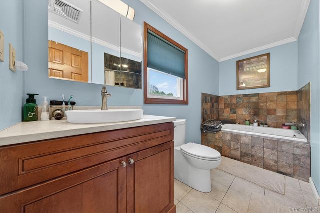 52 Capital Drive, Washingtonville, NY 10992