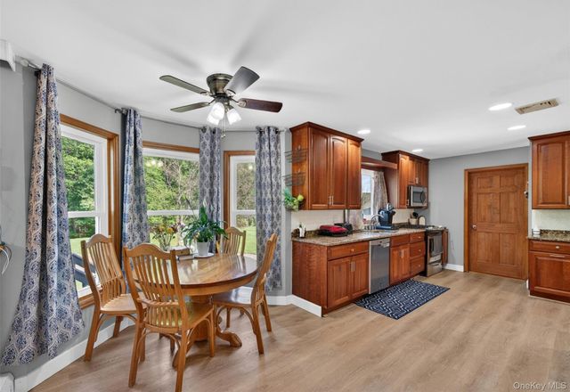 52 Capital Drive, Washingtonville, NY 10992