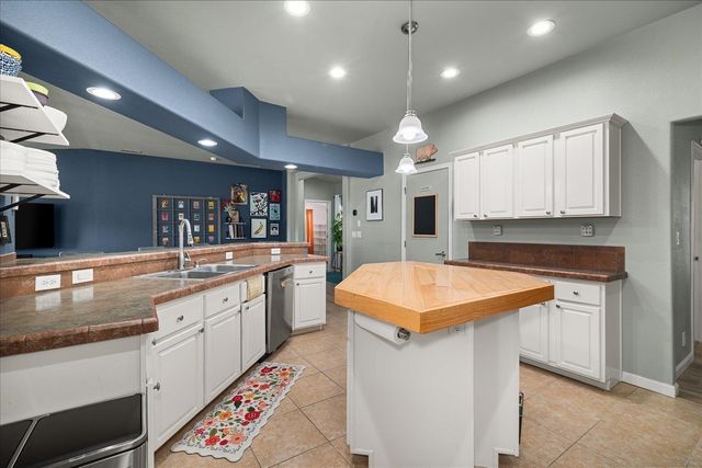 1131 W San Salvador St, Medical Lake, WA 99022
