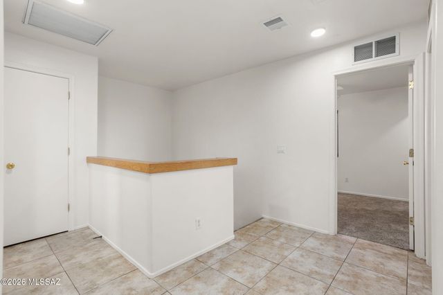 2067 W Silver Grass Place, Tucson, AZ 85745
