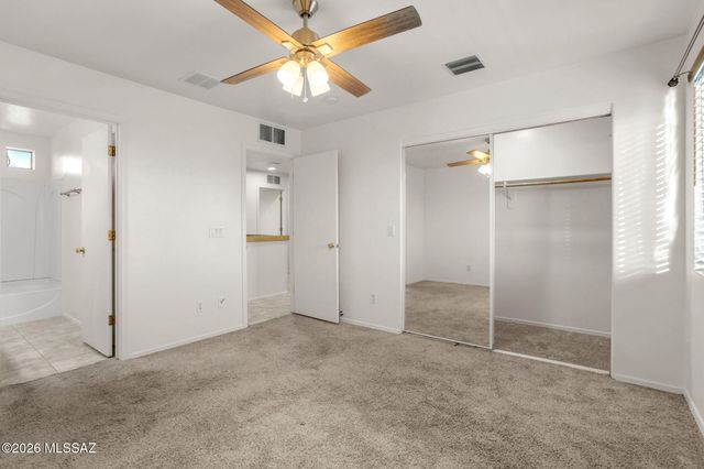 2067 W Silver Grass Place, Tucson, AZ 85745