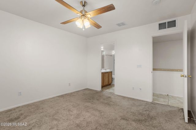 2067 W Silver Grass Place, Tucson, AZ 85745