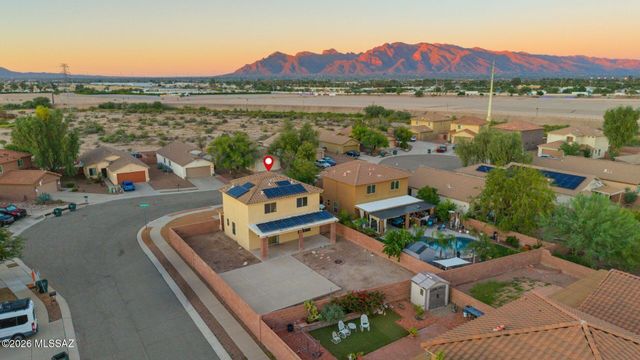 2067 W Silver Grass Place, Tucson, AZ 85745