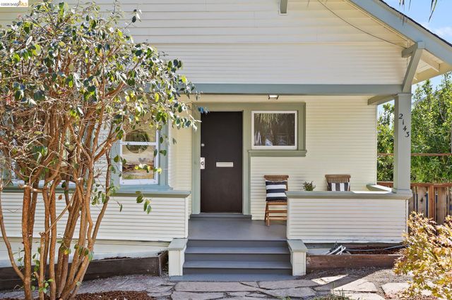 2143 E 28Th St, Oakland, CA 94606