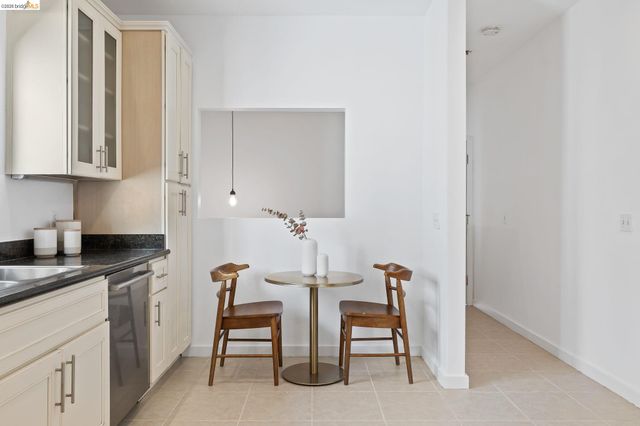 2143 E 28Th St, Oakland, CA 94606