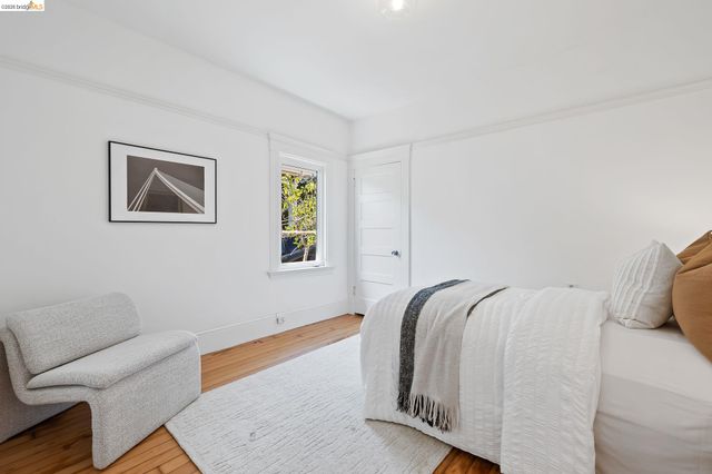 2143 E 28Th St, Oakland, CA 94606
