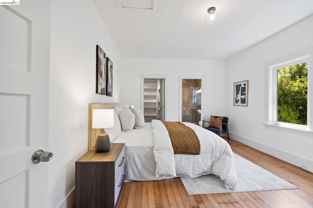 2143 E 28Th St, Oakland, CA 94606