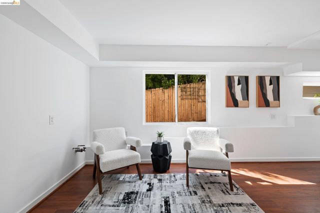2143 E 28Th St, Oakland, CA 94606