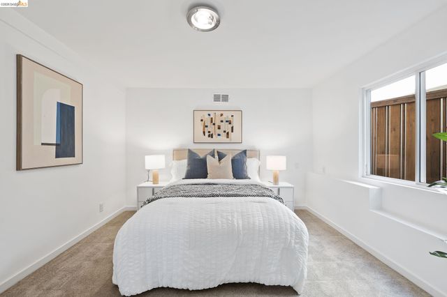 2143 E 28Th St, Oakland, CA 94606