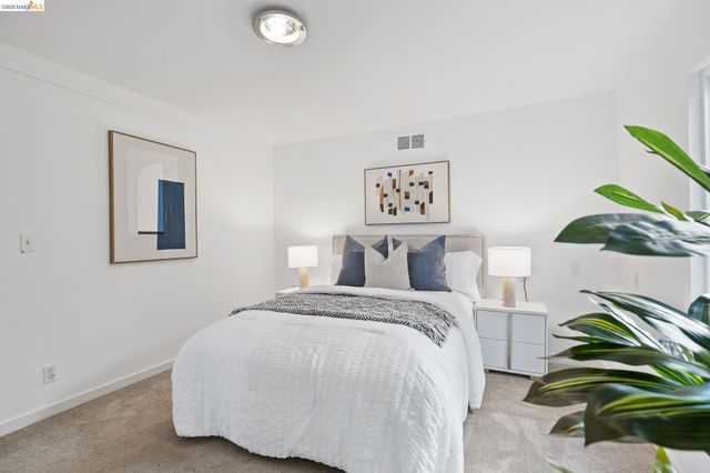 2143 E 28Th St, Oakland, CA 94606