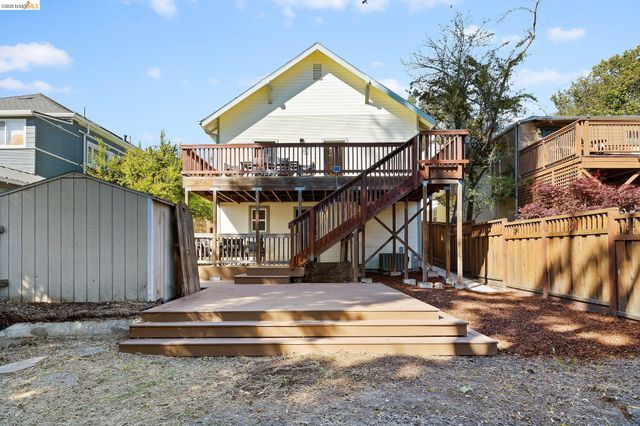 2143 E 28Th St, Oakland, CA 94606