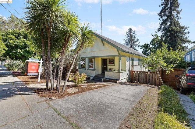 2143 E 28Th St, Oakland, CA 94606