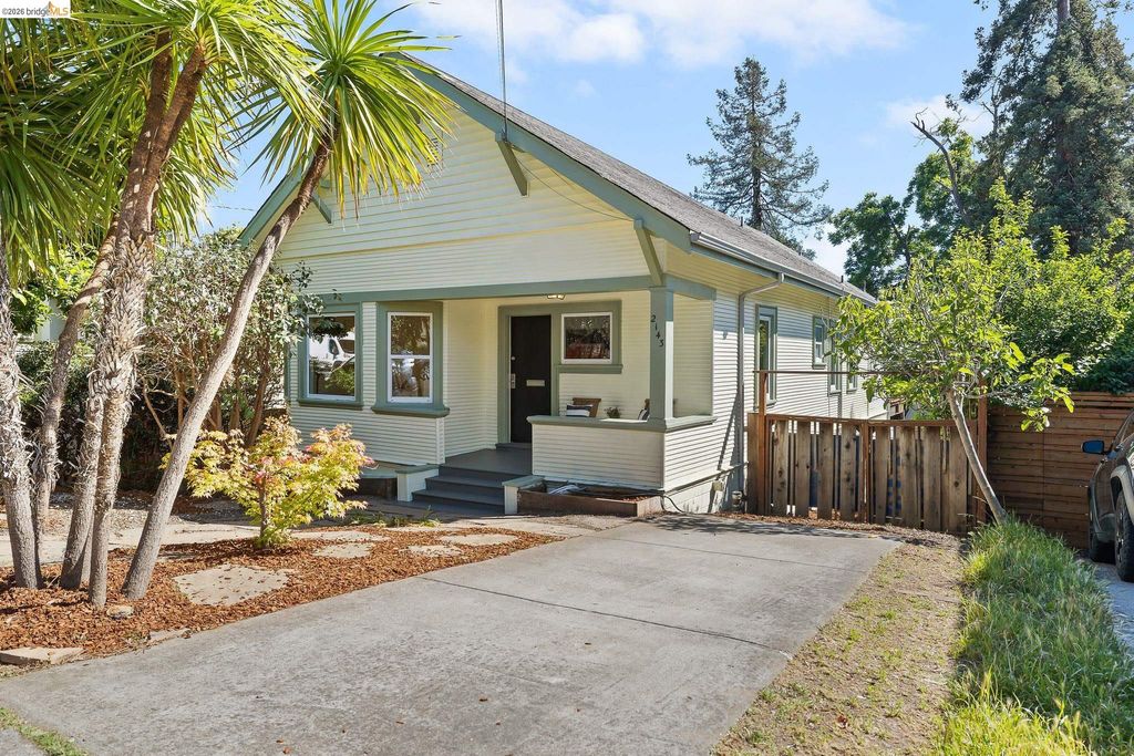 2143 E 28Th St, Oakland, CA 94606