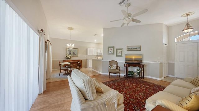 4933 THAMES LANE, Sarasota, FL 34238