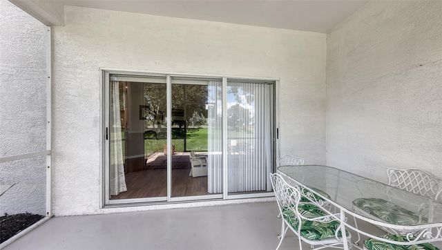 4933 THAMES LANE, Sarasota, FL 34238