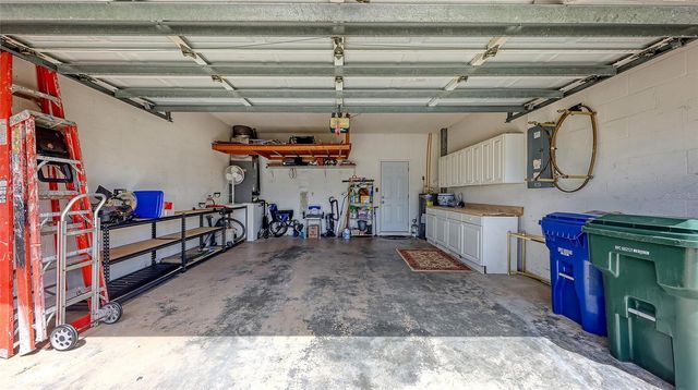 4933 THAMES LANE, Sarasota, FL 34238